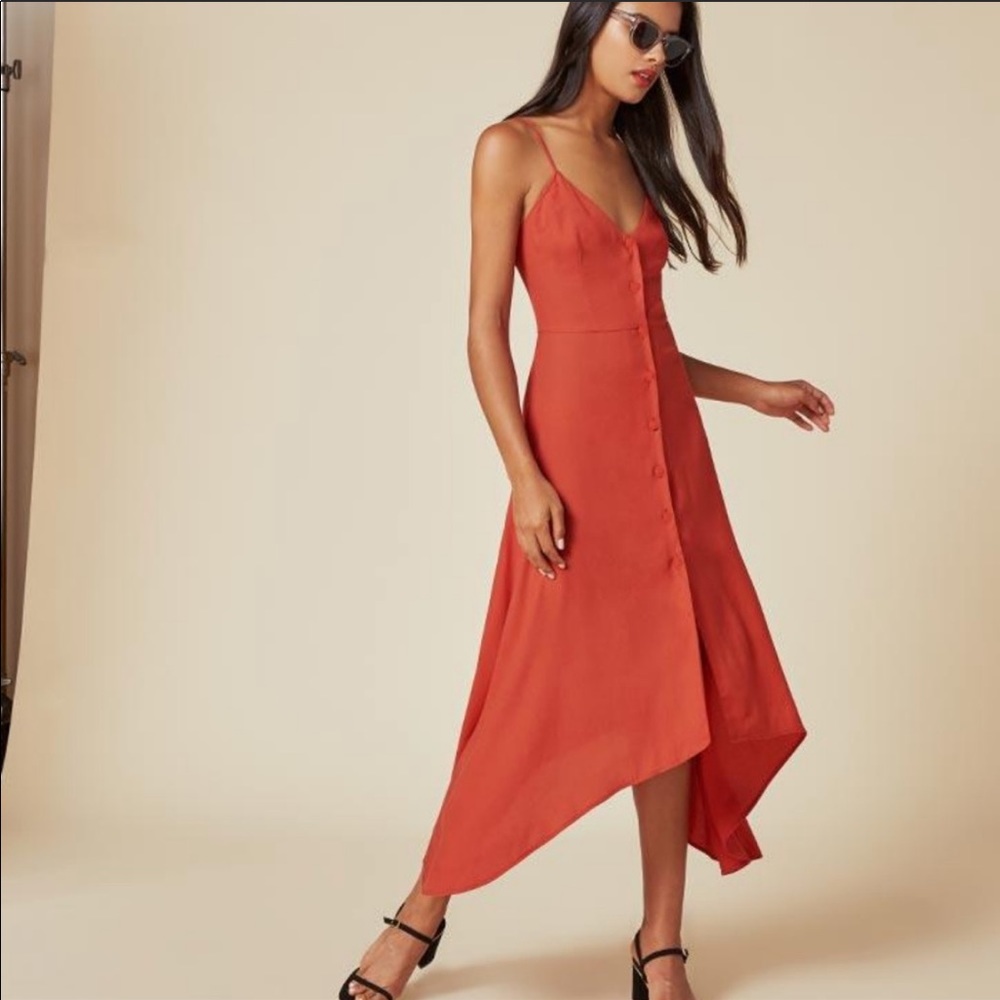 Reformation Savanah Dress
Persimmon